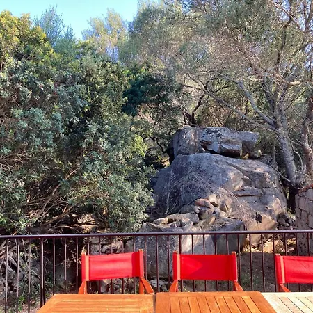 Дом отдыха Charmante Maison De Village Corse En Pierre Renovee Порто-Веккьо